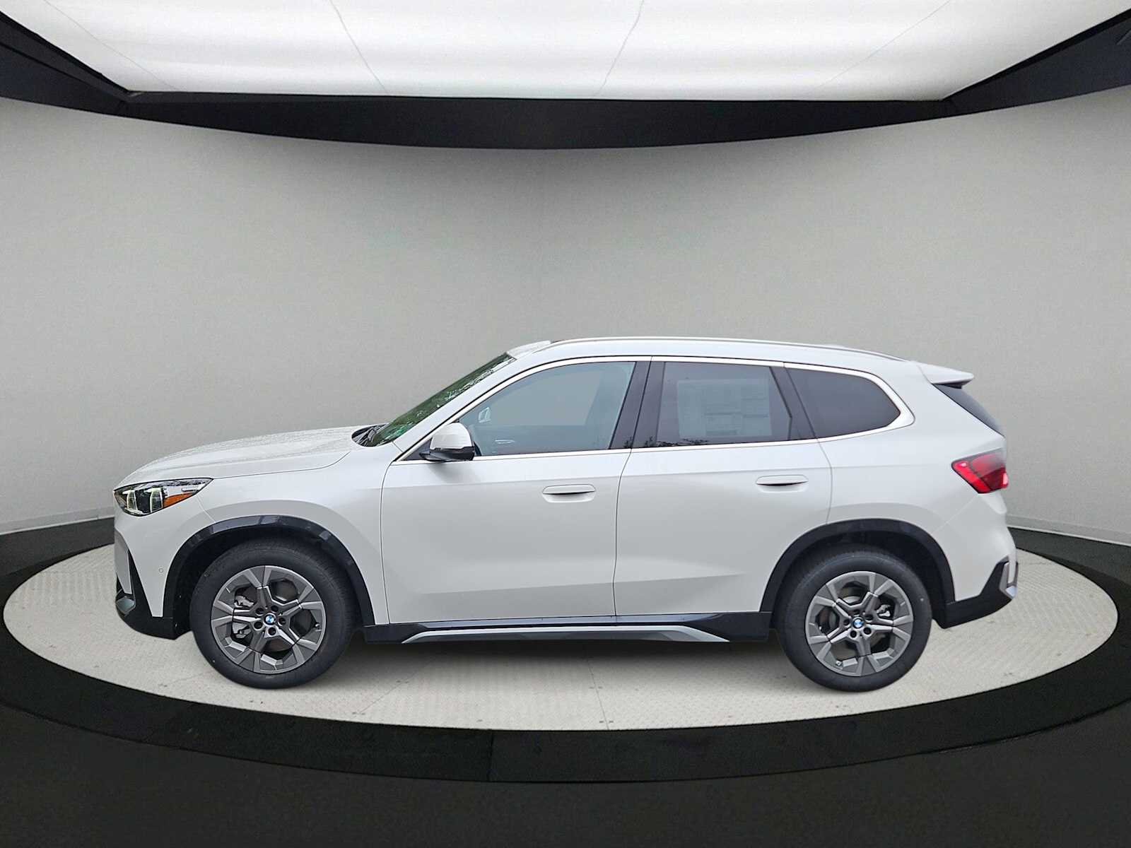 Thumbnail: 2025 BMW X1 - 5