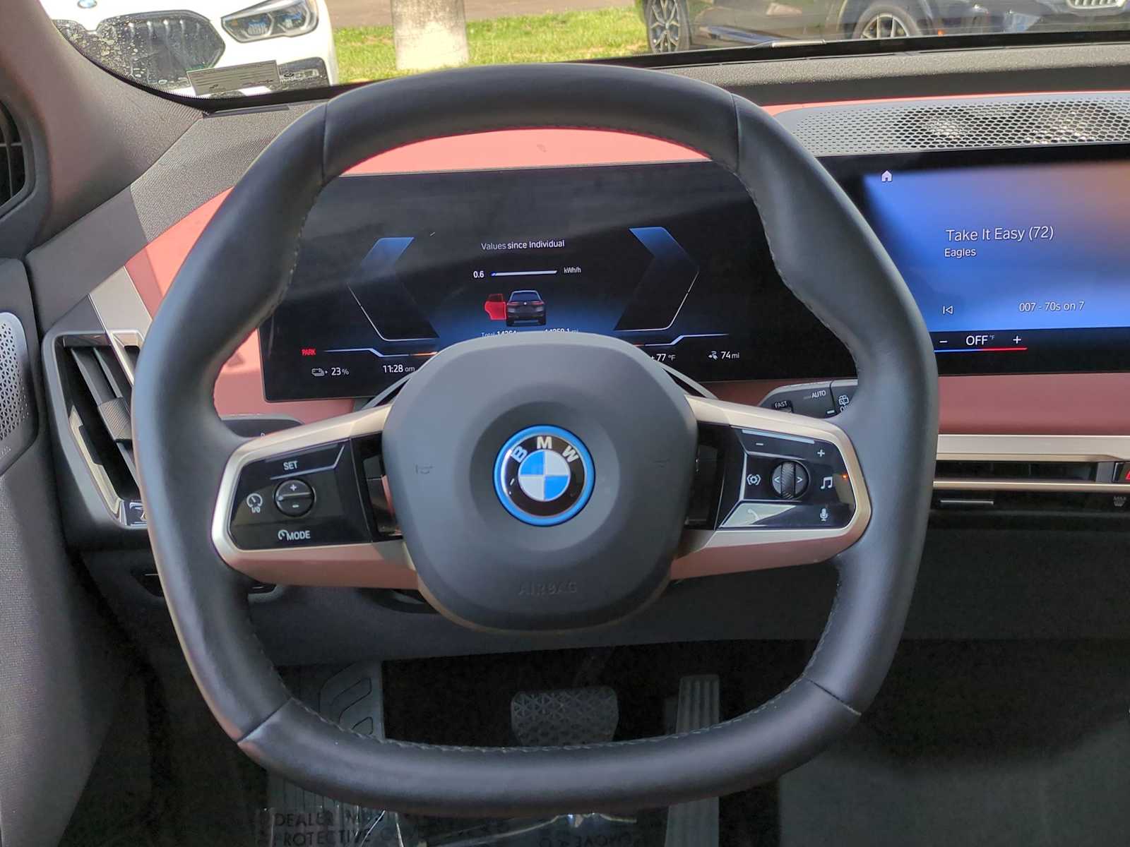 Thumbnail: 2023 BMW iX - 23