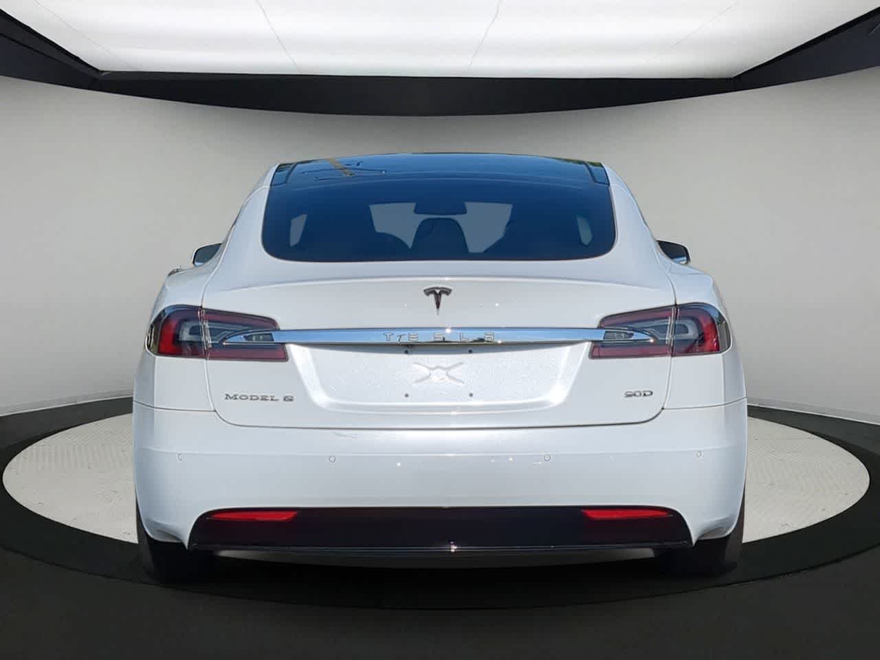 Thumbnail: 2016 Tesla Model S - 7