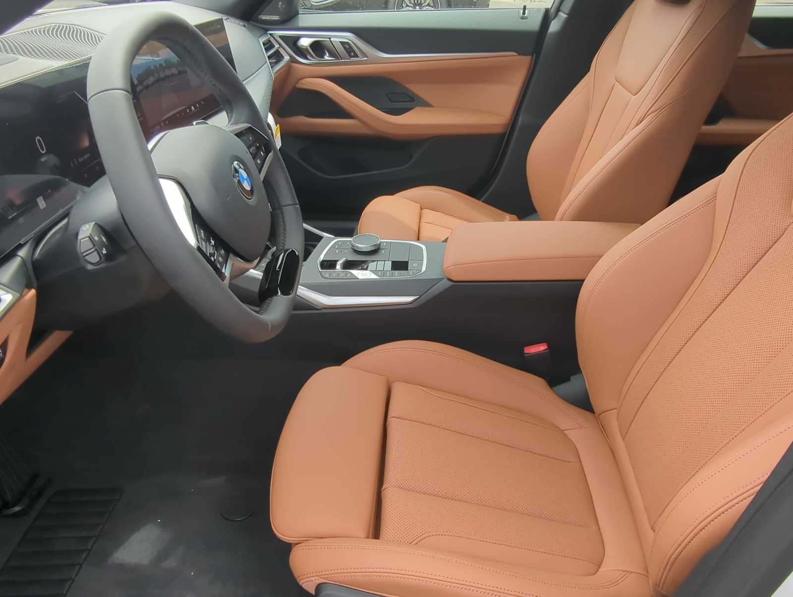 Thumbnail: 2025 BMW 4 Series - 10