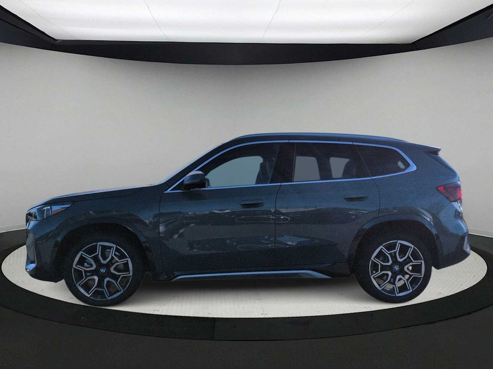 Thumbnail: 2025 BMW X1 - 5