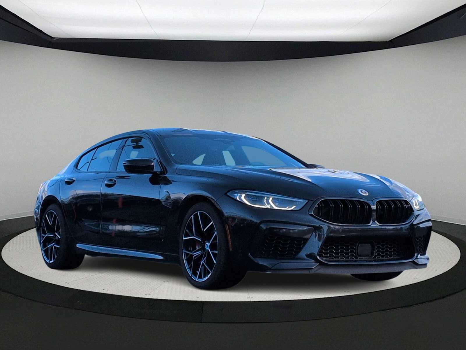 Thumbnail: 2023 BMW M8 - 2