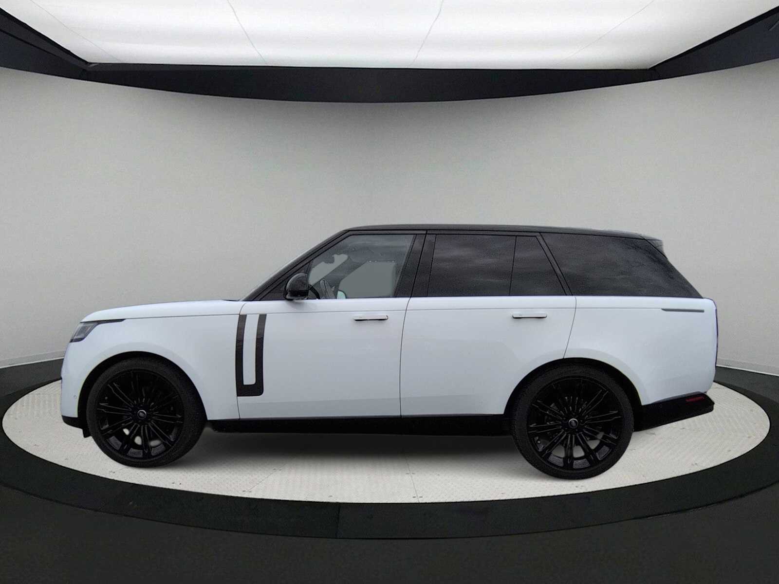 Thumbnail: 2024 Land Rover Range Rover - 5