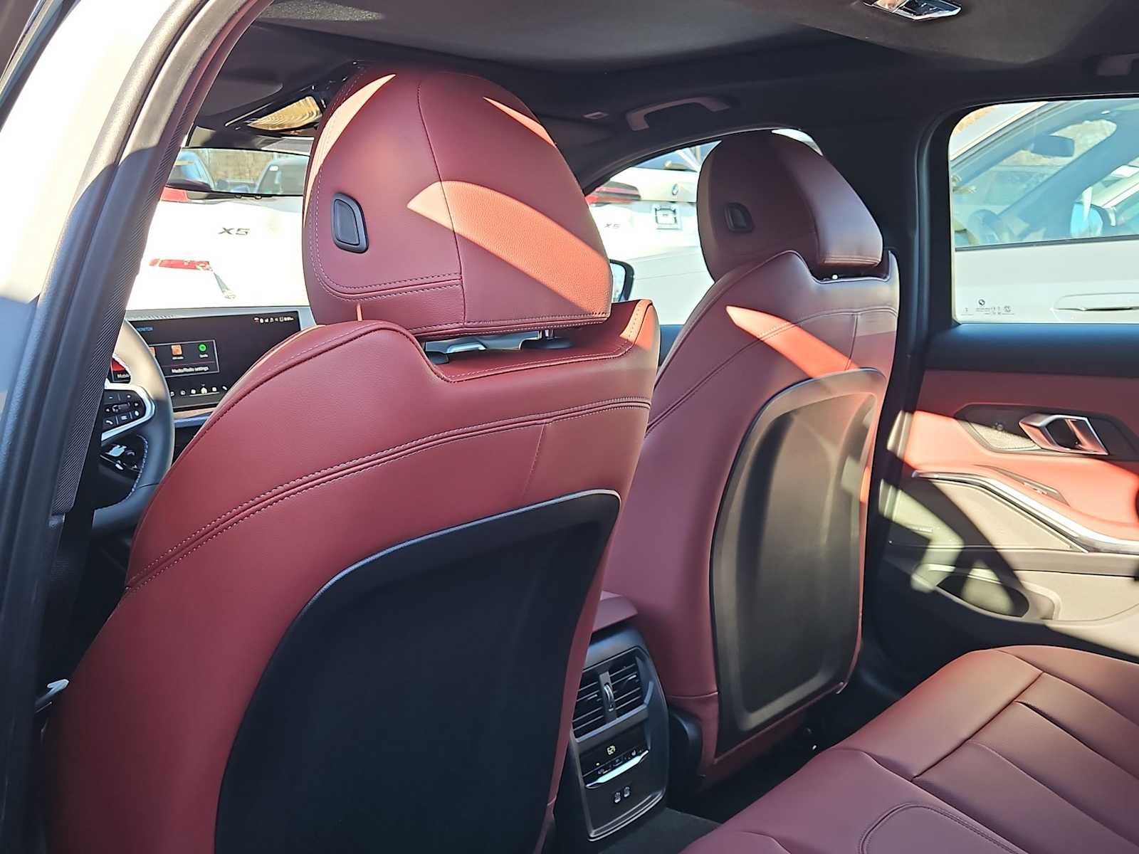 Thumbnail: 2026 BMW 3 Series - 18