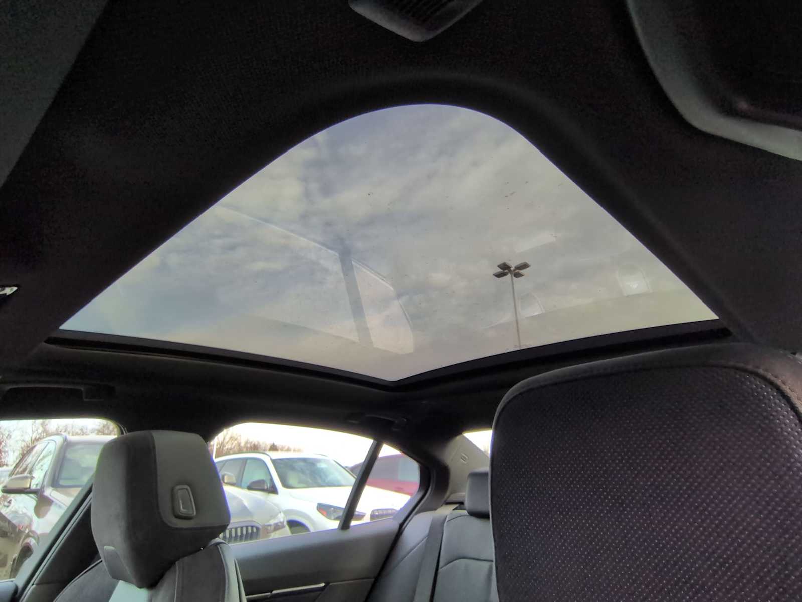 Thumbnail: 2026 BMW 5 Series - 20