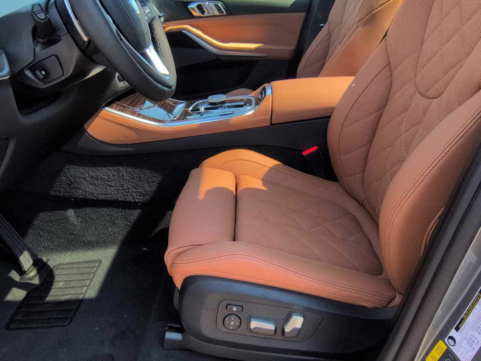 Thumbnail: 2026 BMW X5 - 17