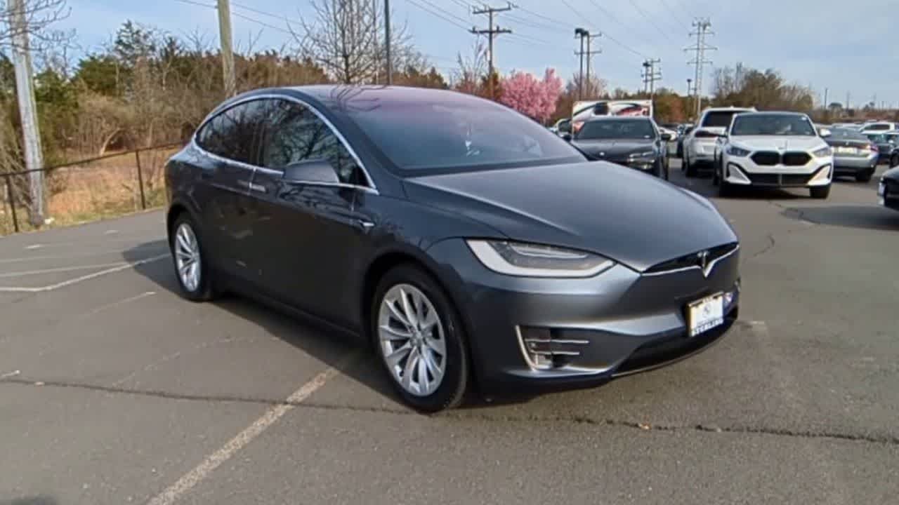 Thumbnail: 2019 Tesla Model X - 2