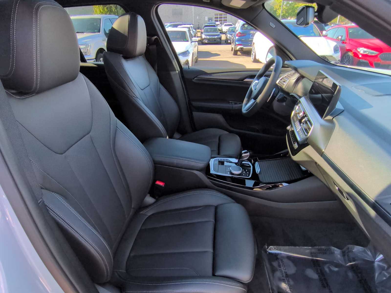 Thumbnail: 2022 BMW X3 - 24