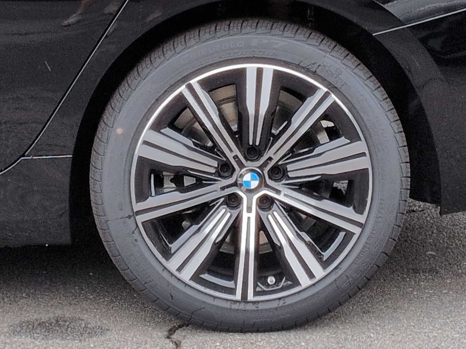 Thumbnail: 2026 BMW 3 Series - 14