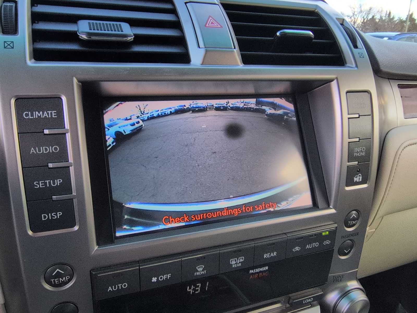 Thumbnail: 2012 Lexus GX - 32