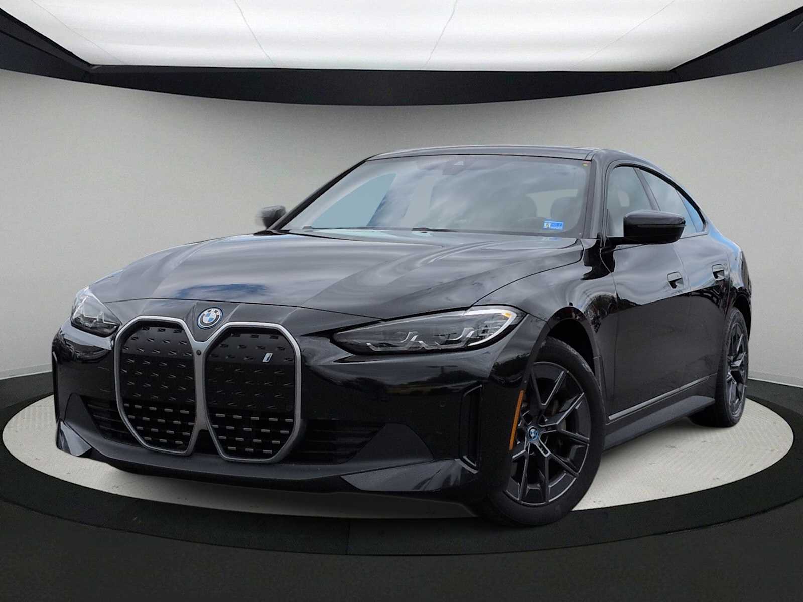 Thumbnail: 2023 BMW i4 - 1