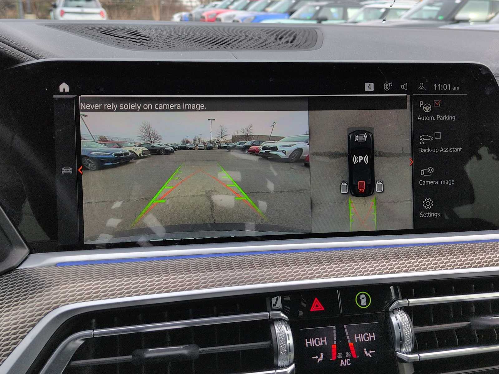 Thumbnail: 2023 BMW X6 - 30