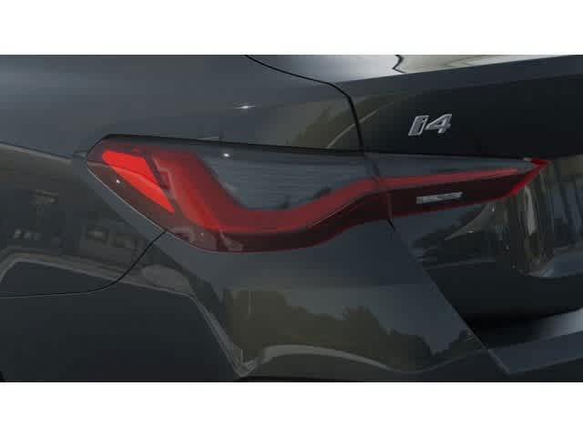 Thumbnail: 2026 BMW i4 - 8