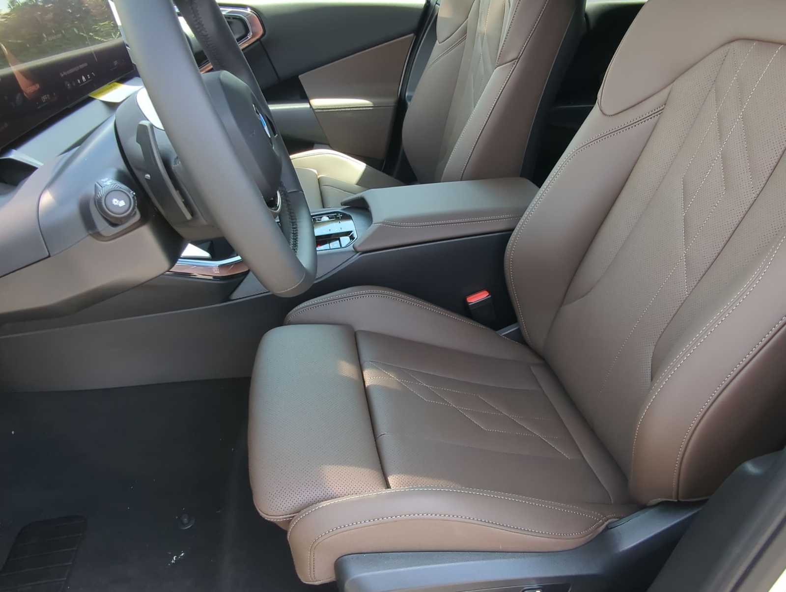 Thumbnail: 2025 BMW X3 - 16