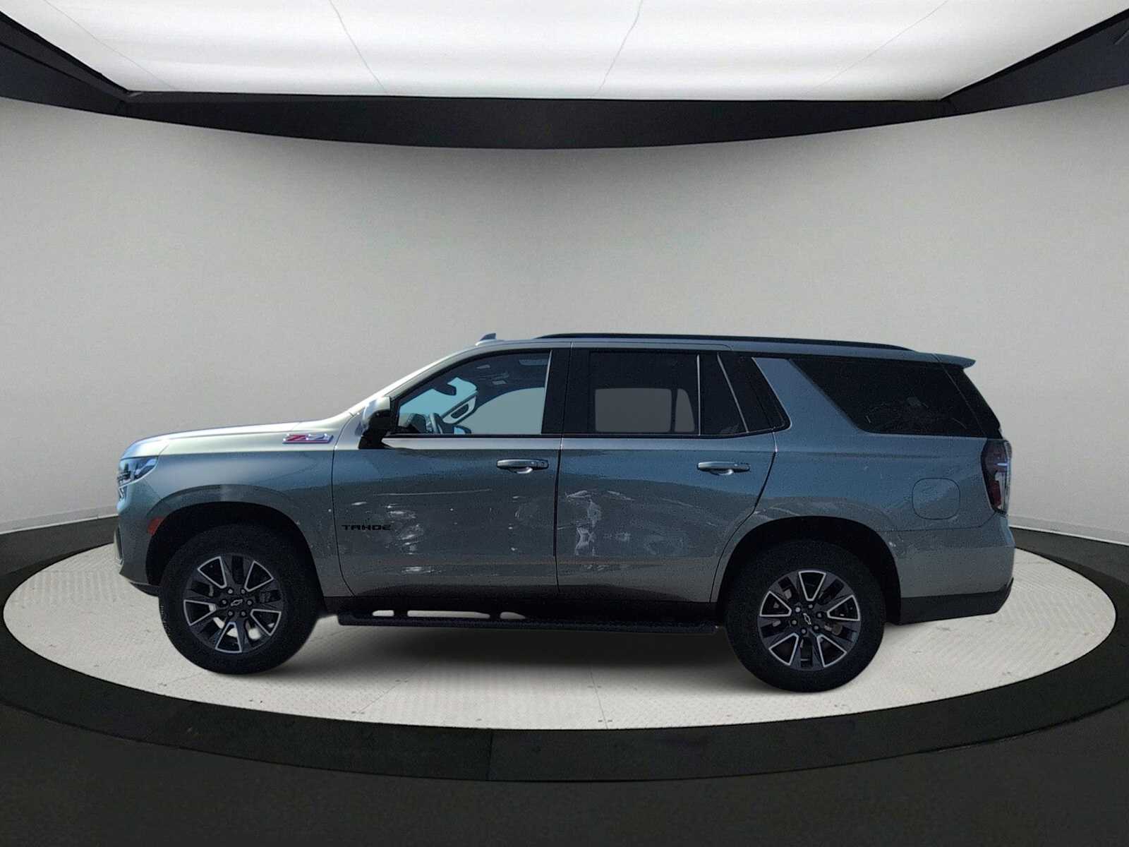 Thumbnail: 2023 Chevrolet Tahoe - 5