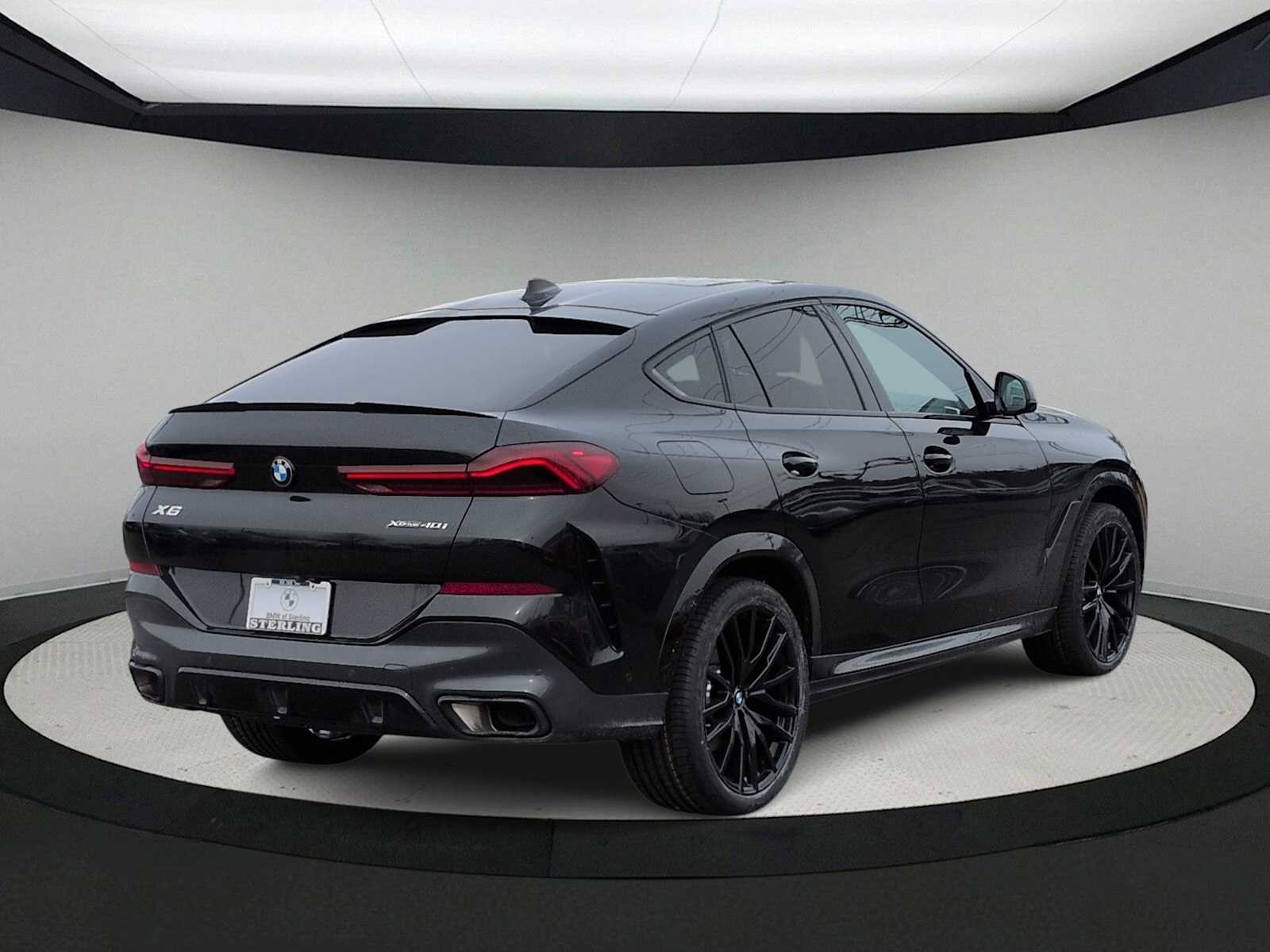 Thumbnail: 2023 BMW X6 - 8