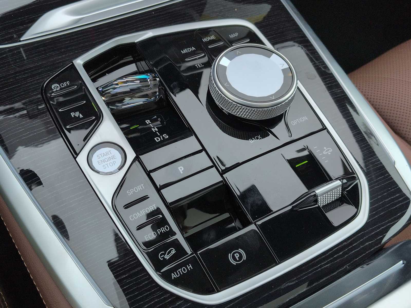 Thumbnail: 2027 BMW X7 - 35