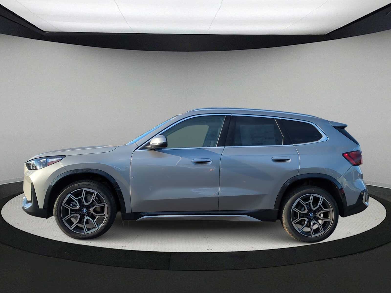 Thumbnail: 2026 BMW X1 - 5