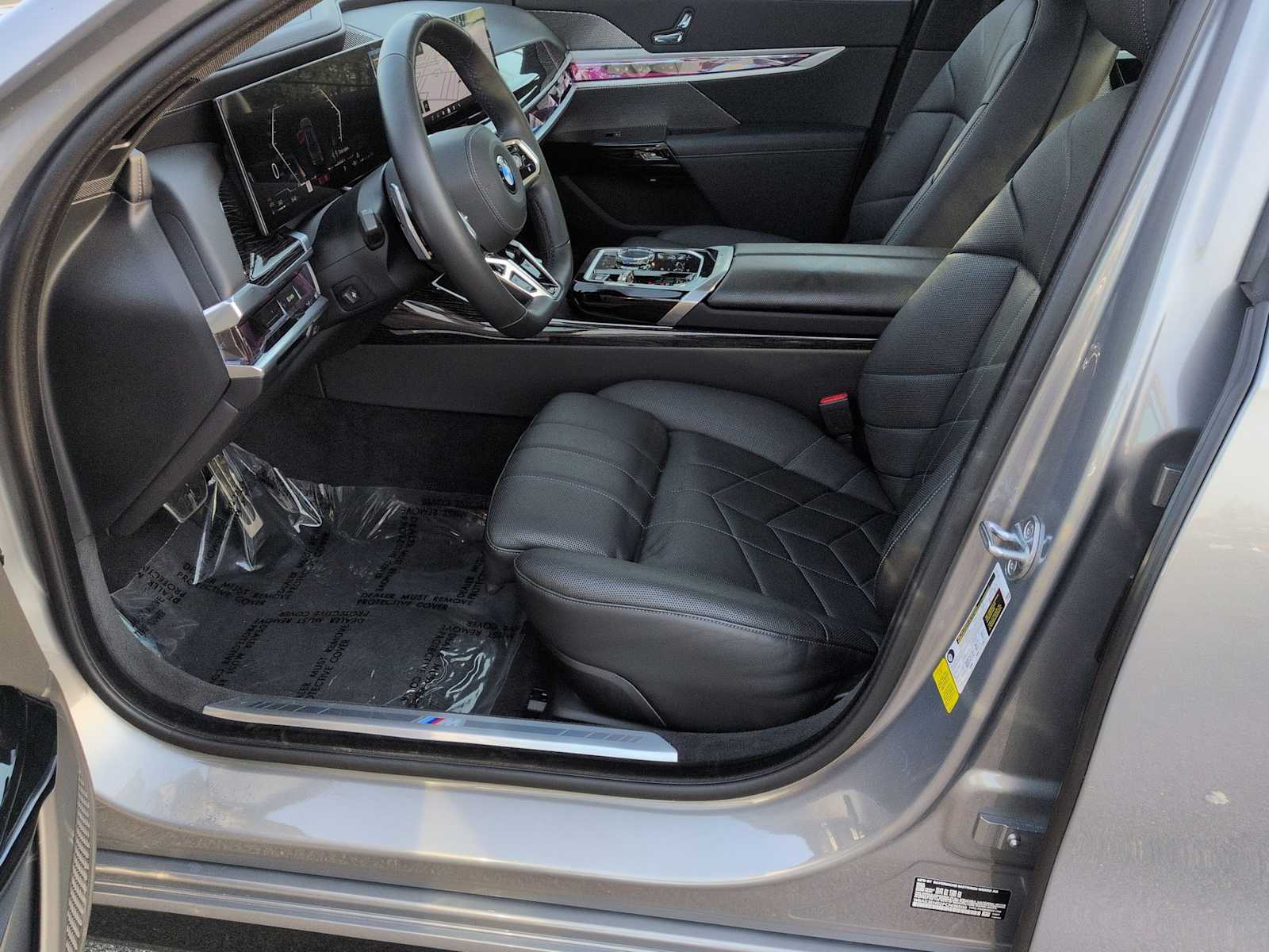 Thumbnail: 2023 BMW 7 Series - 17