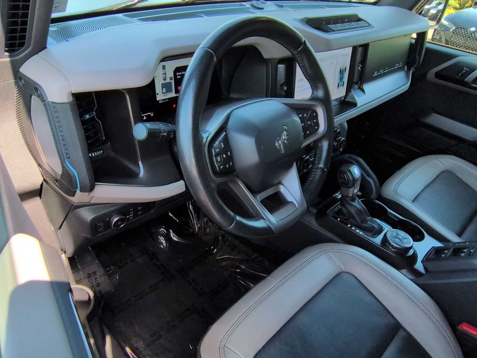 Thumbnail: 2022 Ford Bronco - 10