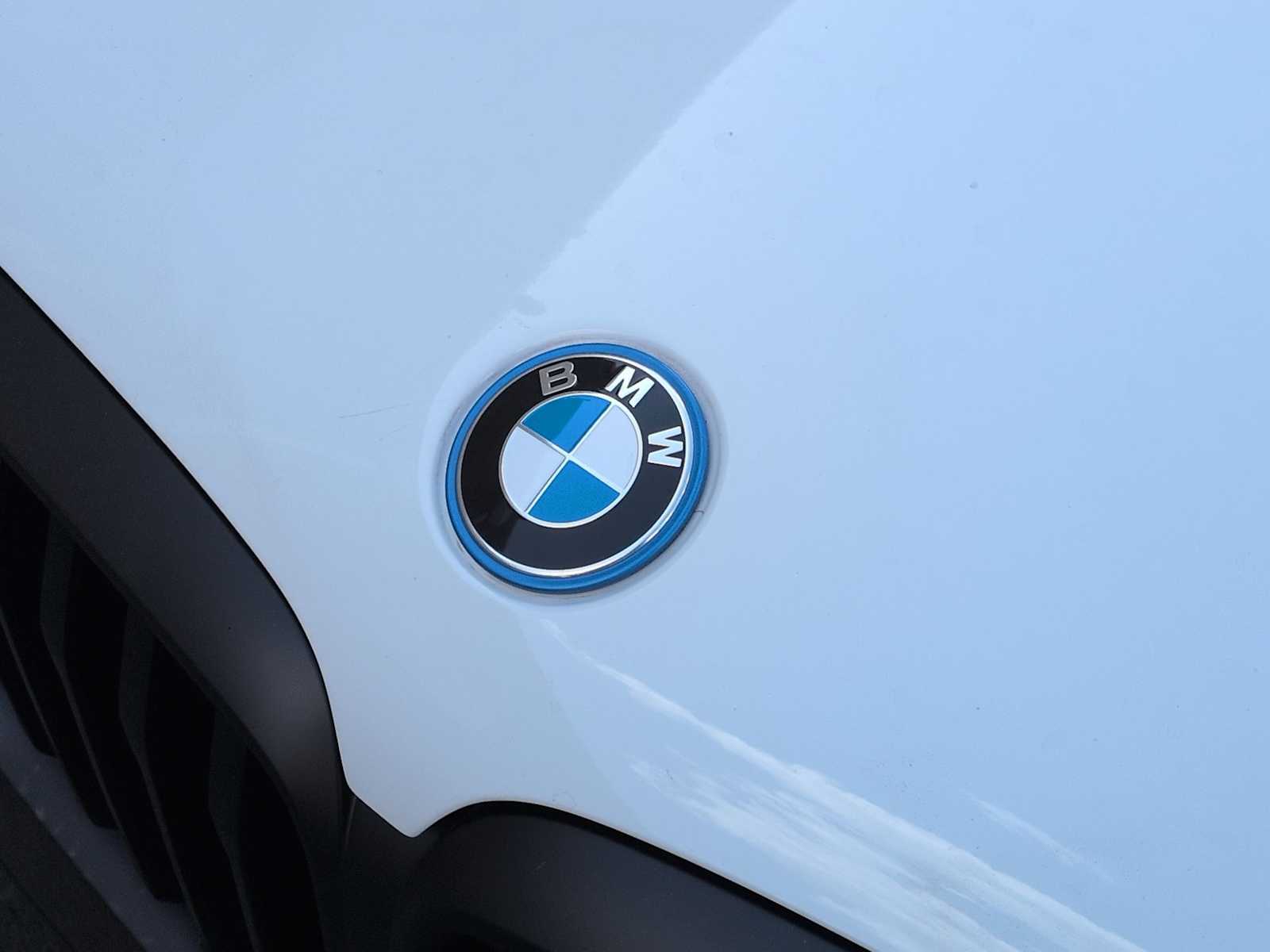 Thumbnail: 2026 BMW X5 - 12