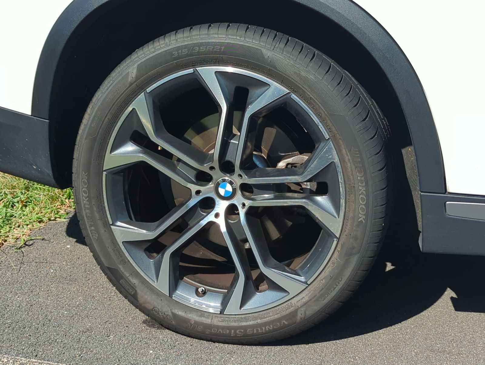Thumbnail: 2025 BMW X5 - 13