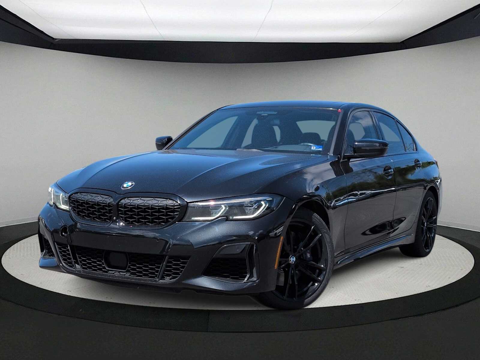 Thumbnail: 2022 BMW 3 Series - 1