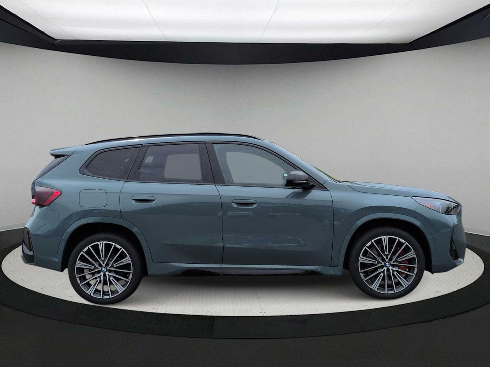 Thumbnail: 2026 BMW X1 - 9