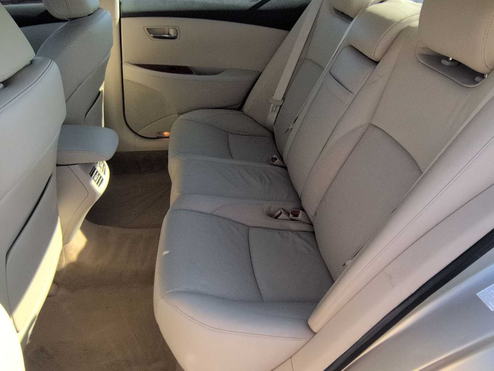 Thumbnail: 2011 Lexus ES - 21