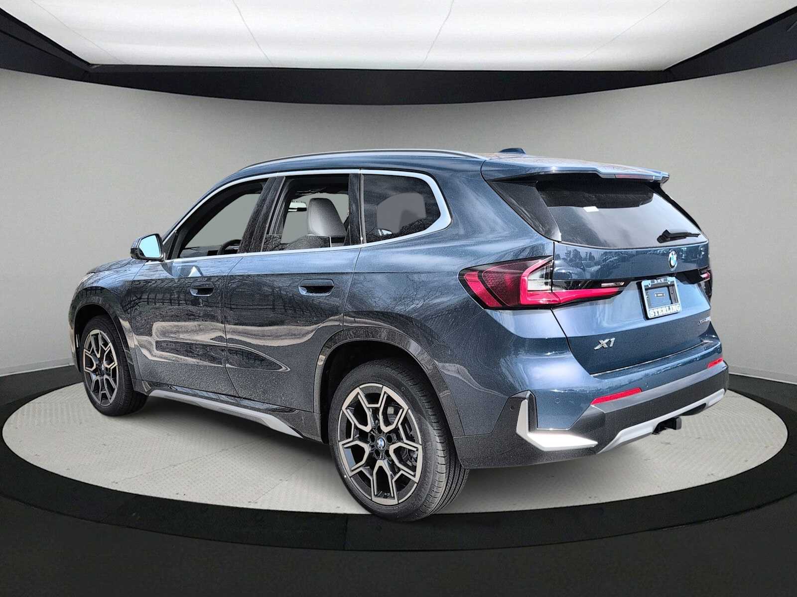 Thumbnail: 2026 BMW X1 - 6