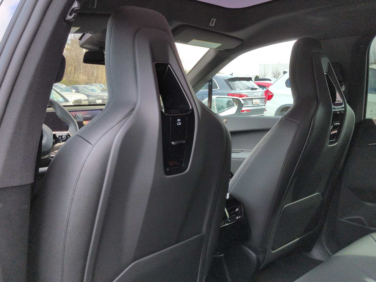 Thumbnail: 2026 BMW iX - 18