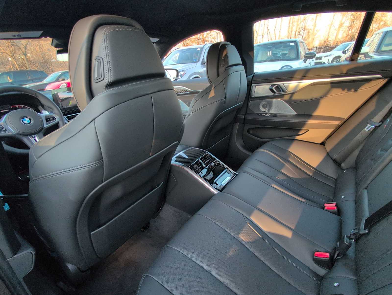 Thumbnail: 2026 BMW 8 Series - 19