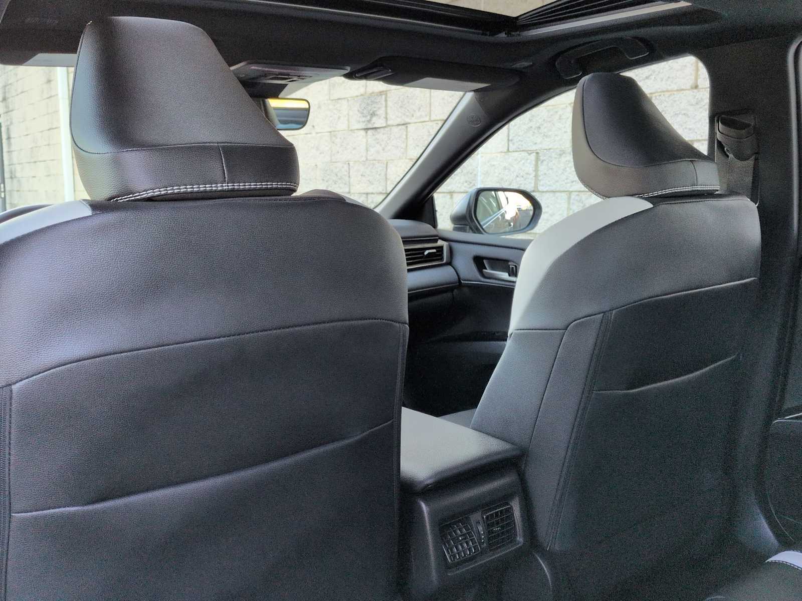 Thumbnail: 2025 Toyota Camry - 19