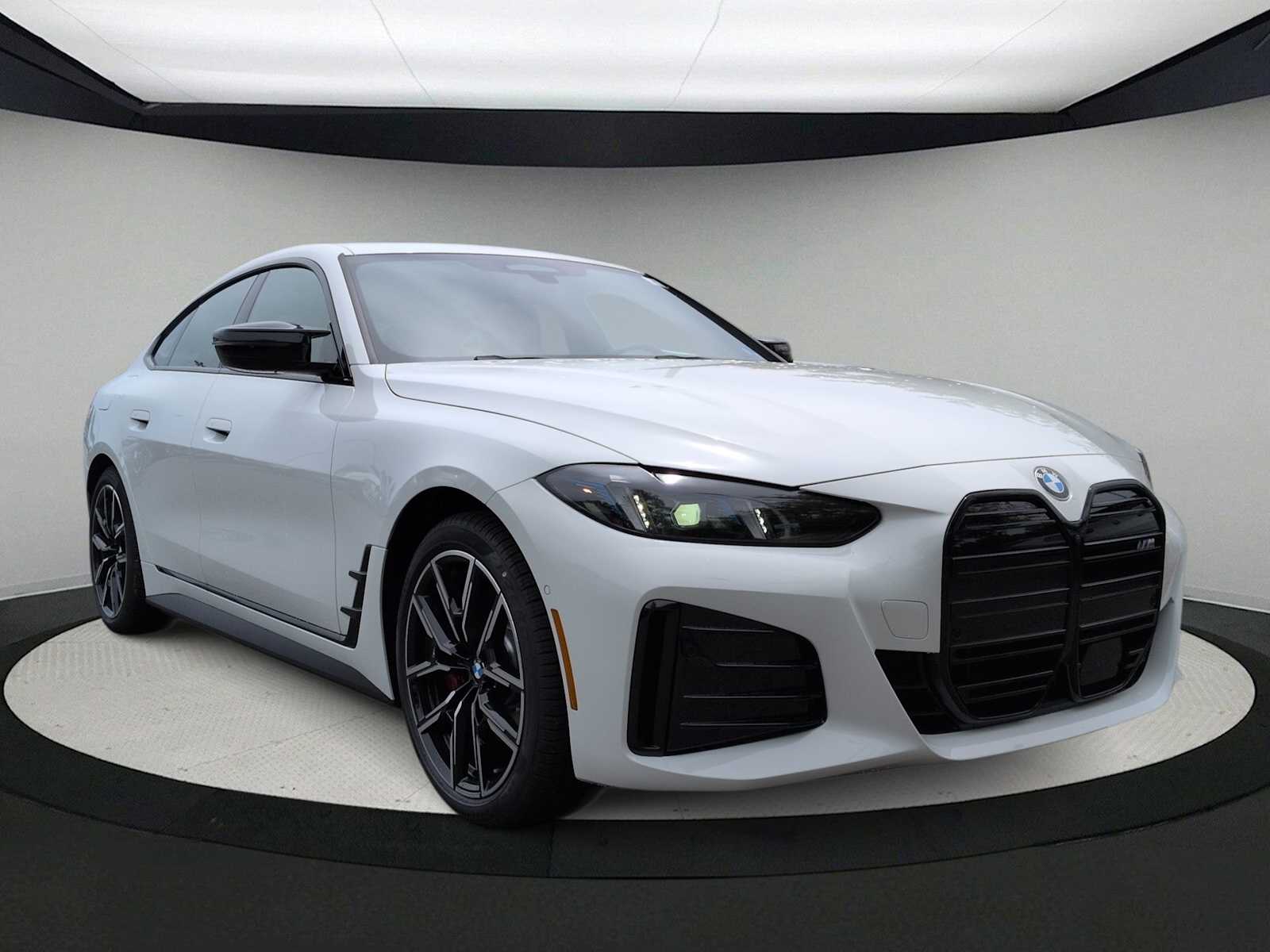Thumbnail: 2026 BMW i4 - 2