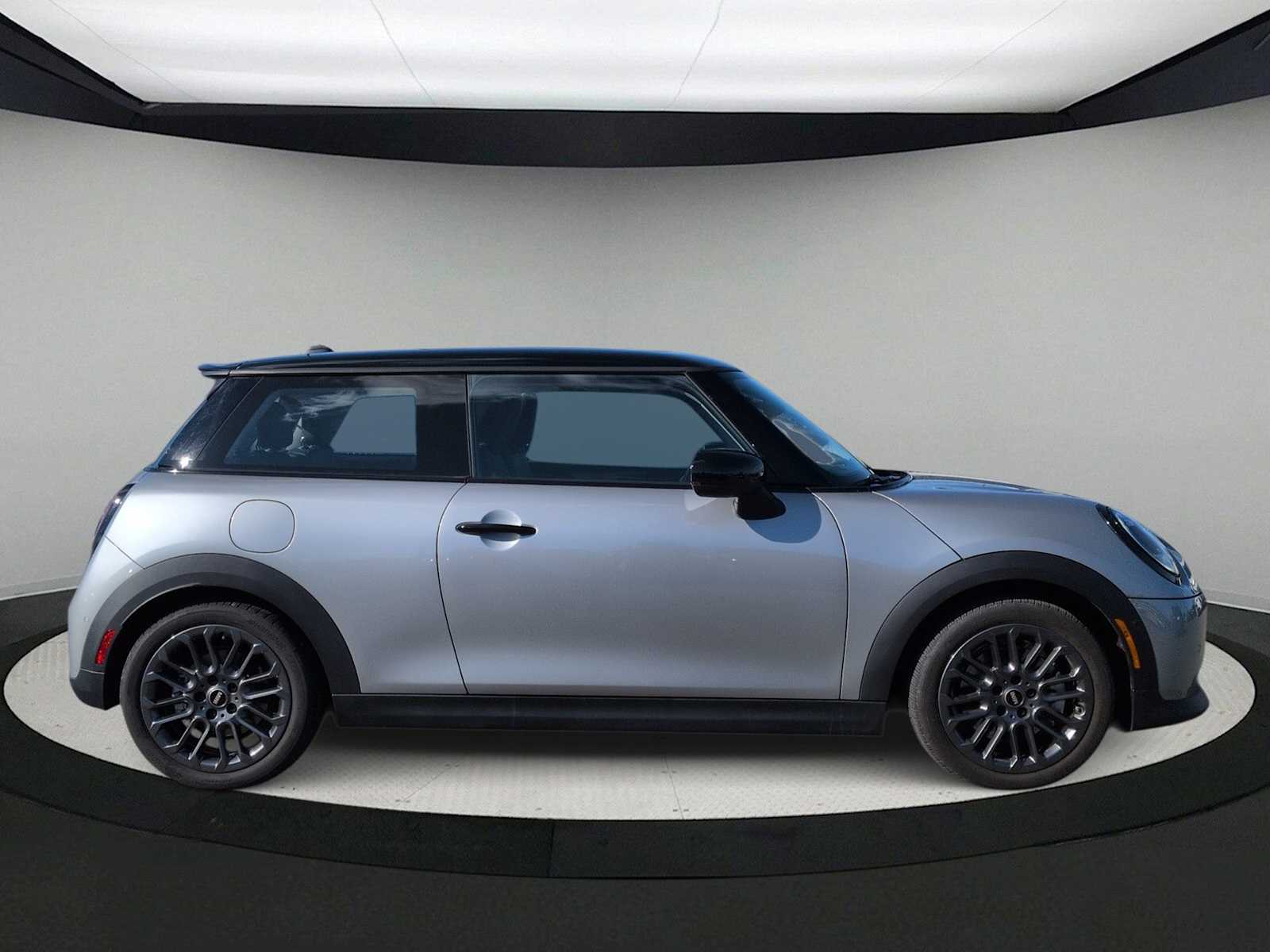 Thumbnail: 2025 MINI Cooper Hardtop - 9