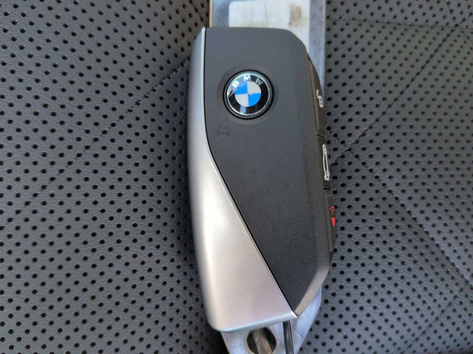 Thumbnail: 2026 BMW X5 - 37