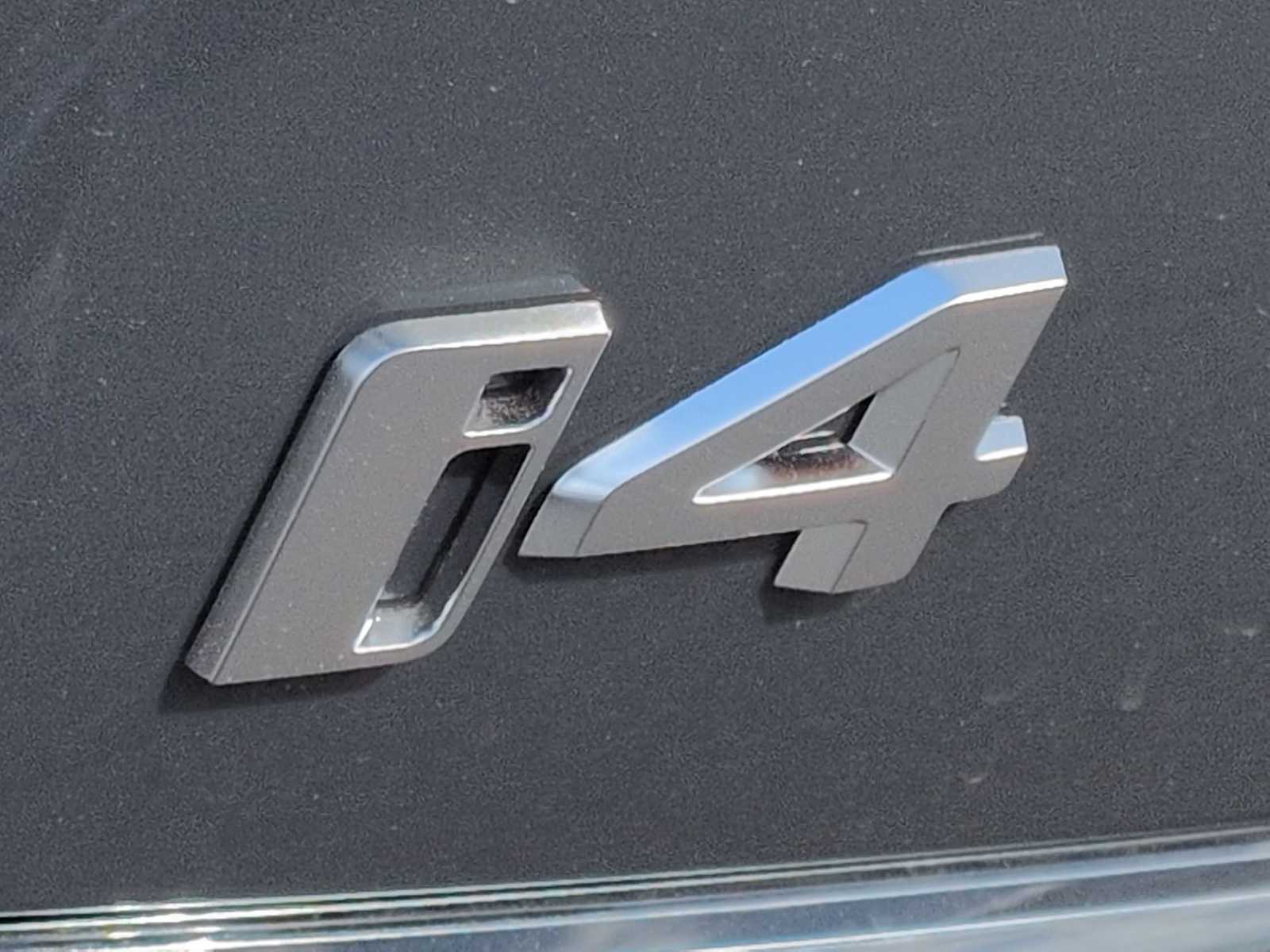 Thumbnail: 2026 BMW i4 - 13