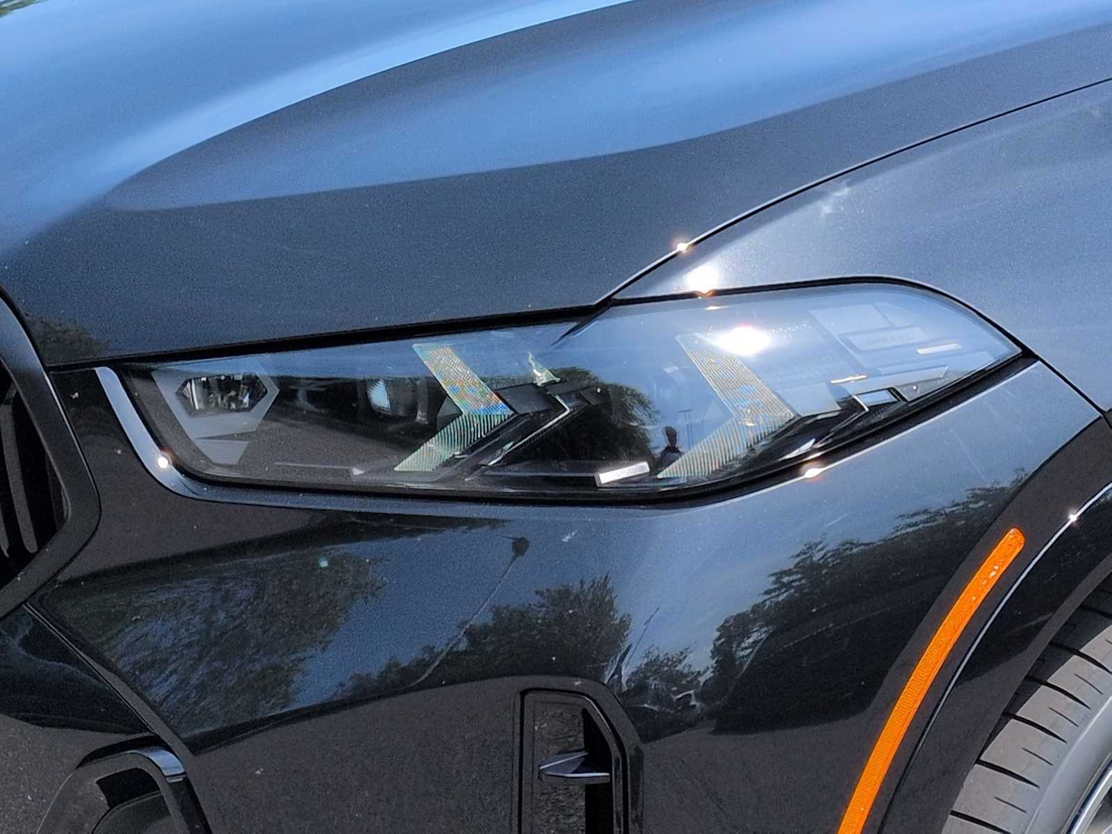 Thumbnail: 2027 BMW X6 - 11