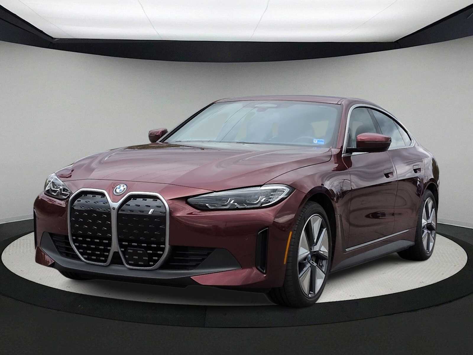 Thumbnail: 2023 BMW i4 - 4