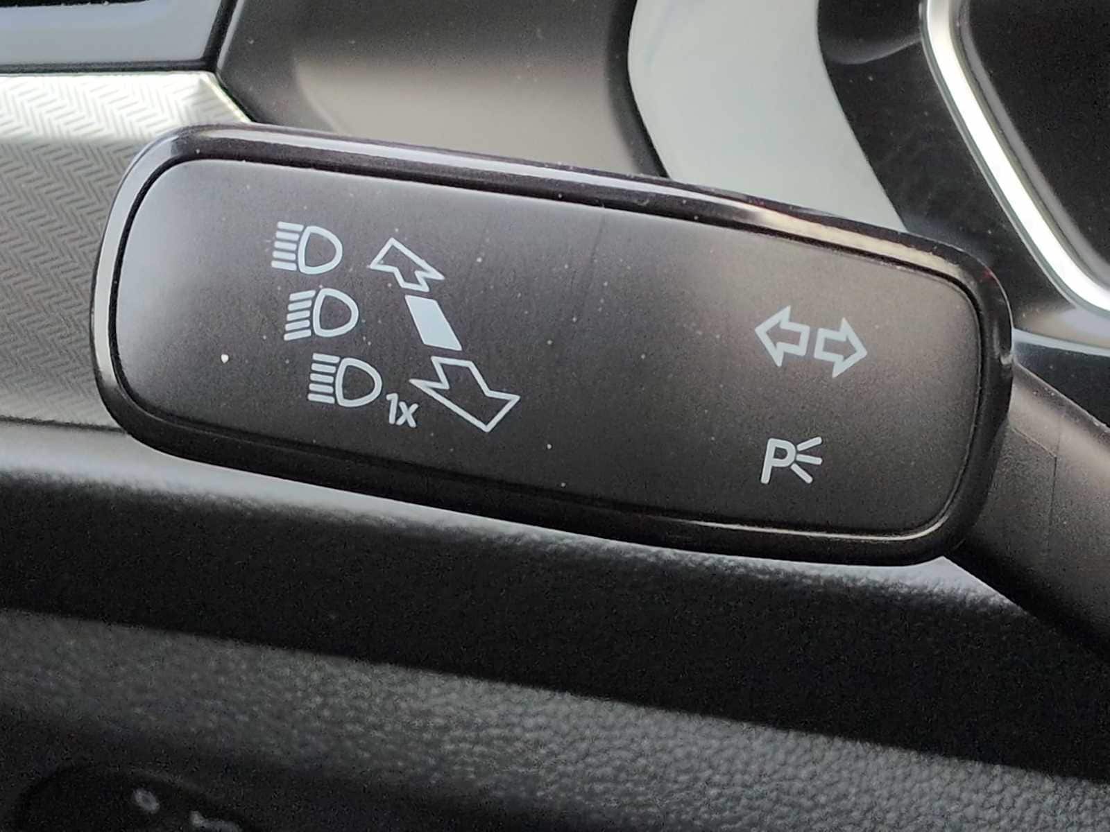 Thumbnail: 2019 Volkswagen Jetta - 26