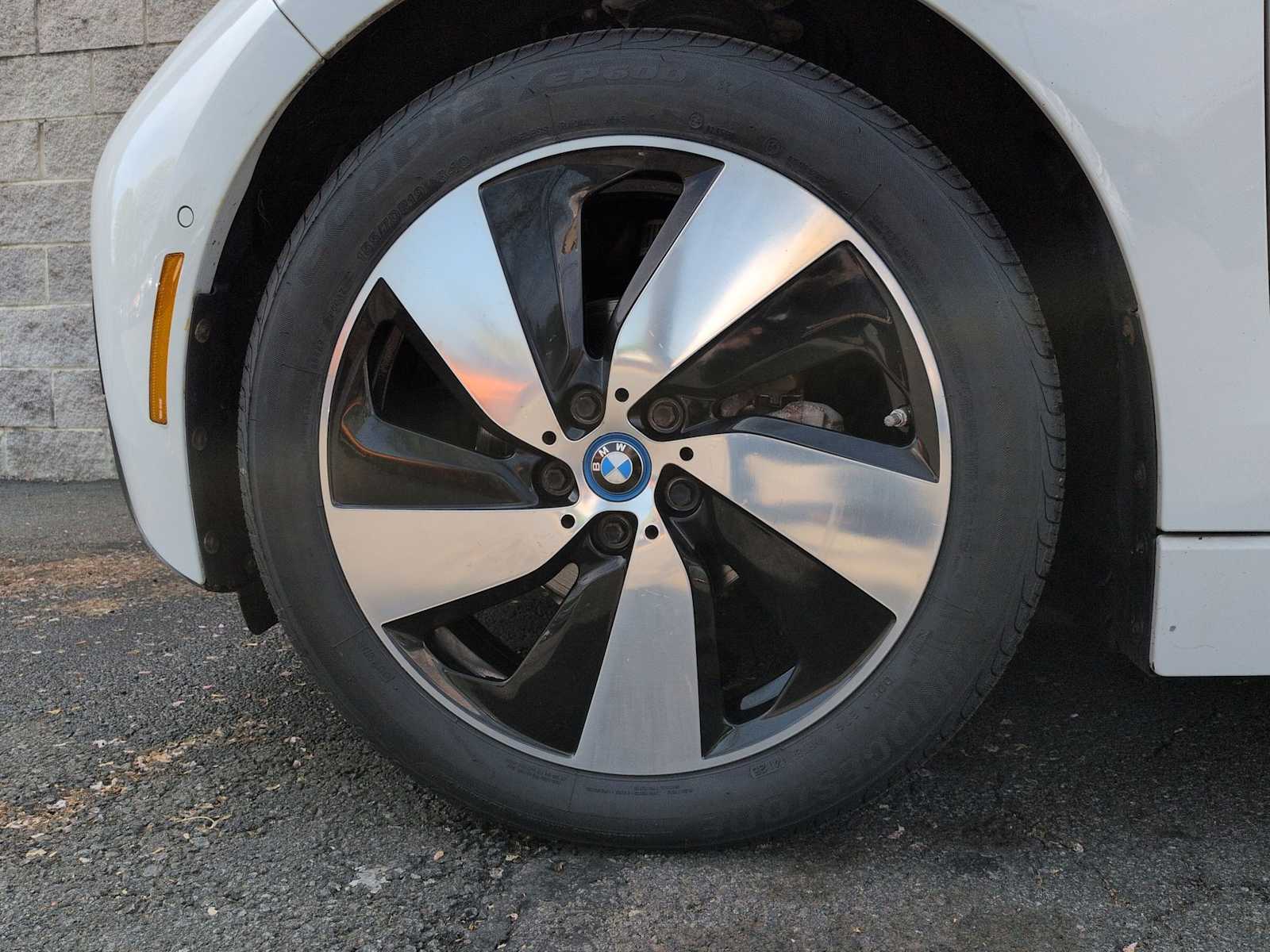Thumbnail: 2016 BMW i3 - 14
