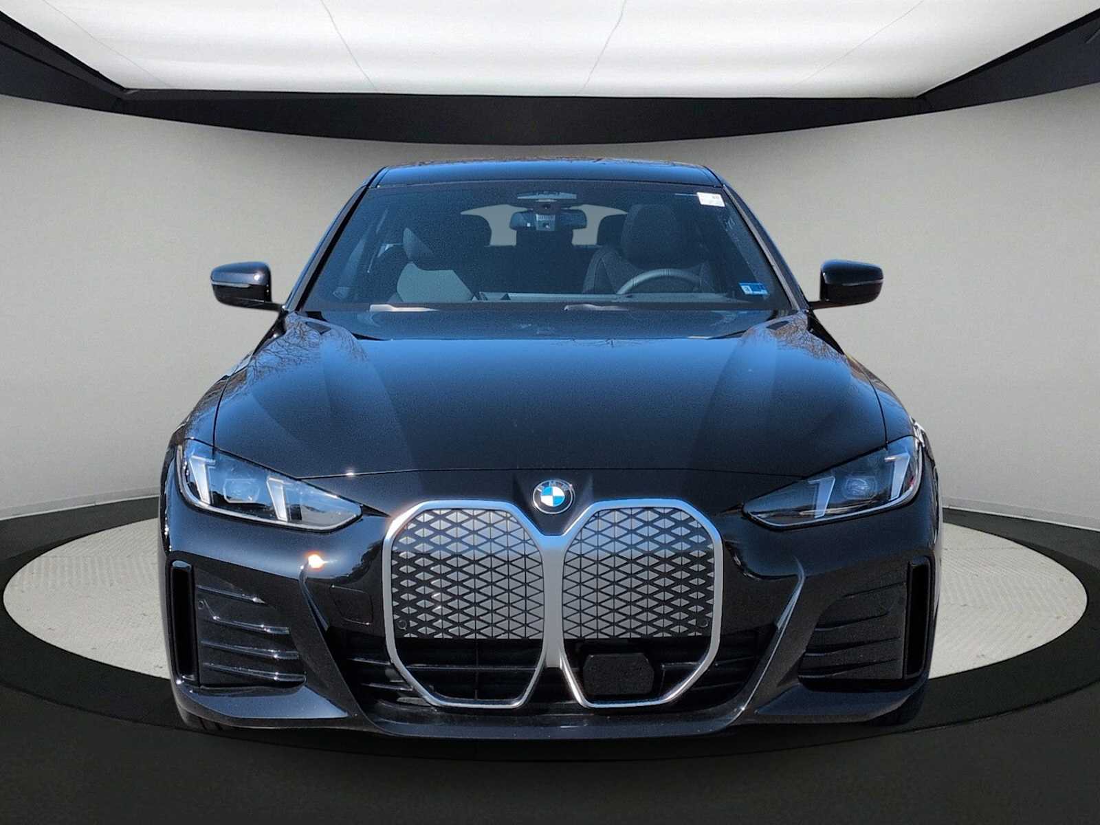 Thumbnail: 2026 BMW i4 - 3