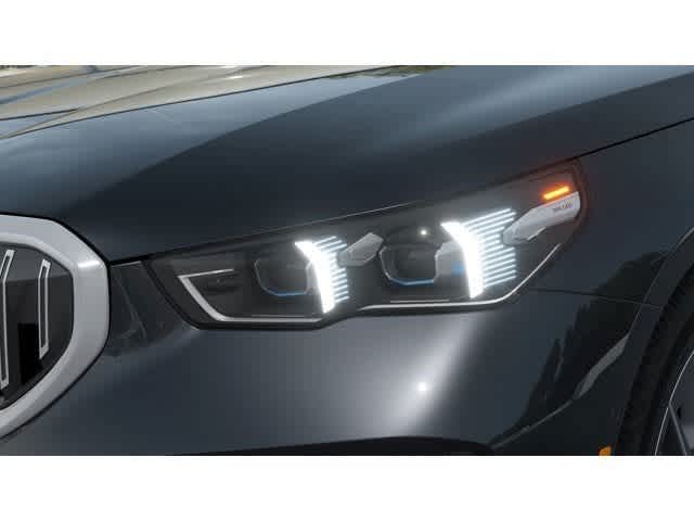 Thumbnail: 2026 BMW 5 Series - 6
