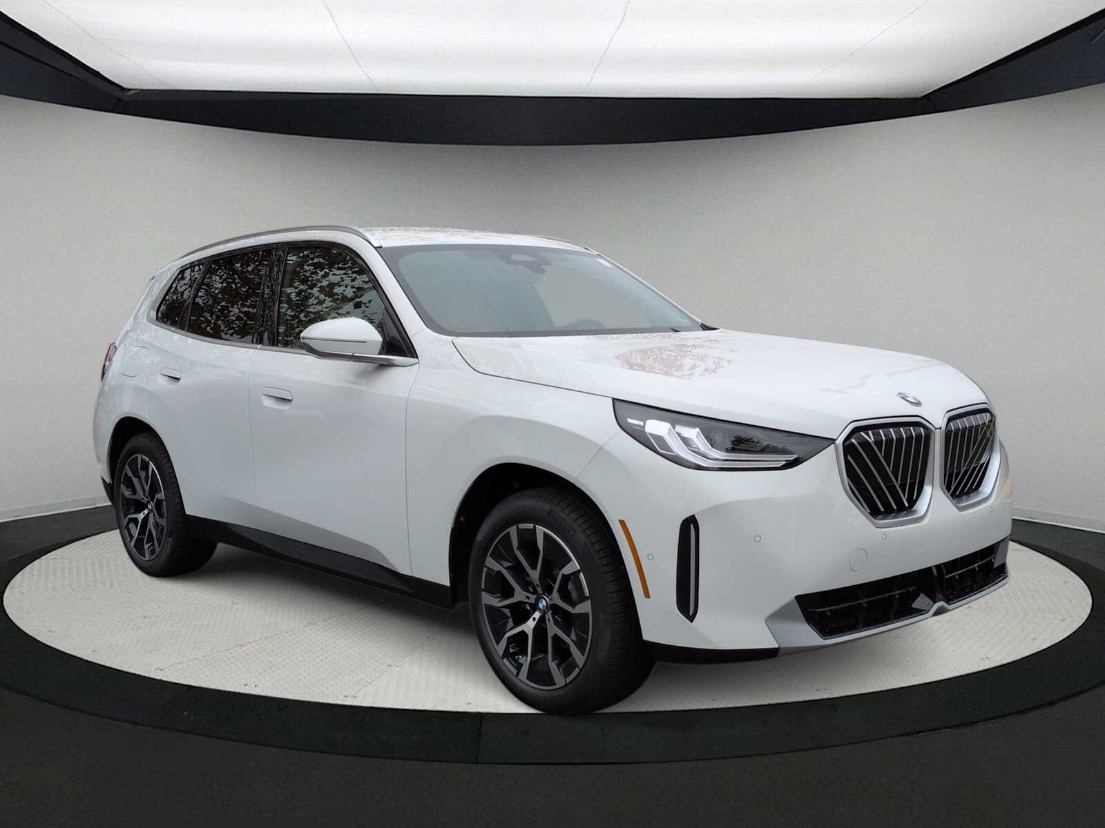 Thumbnail: 2026 BMW X3 - 1