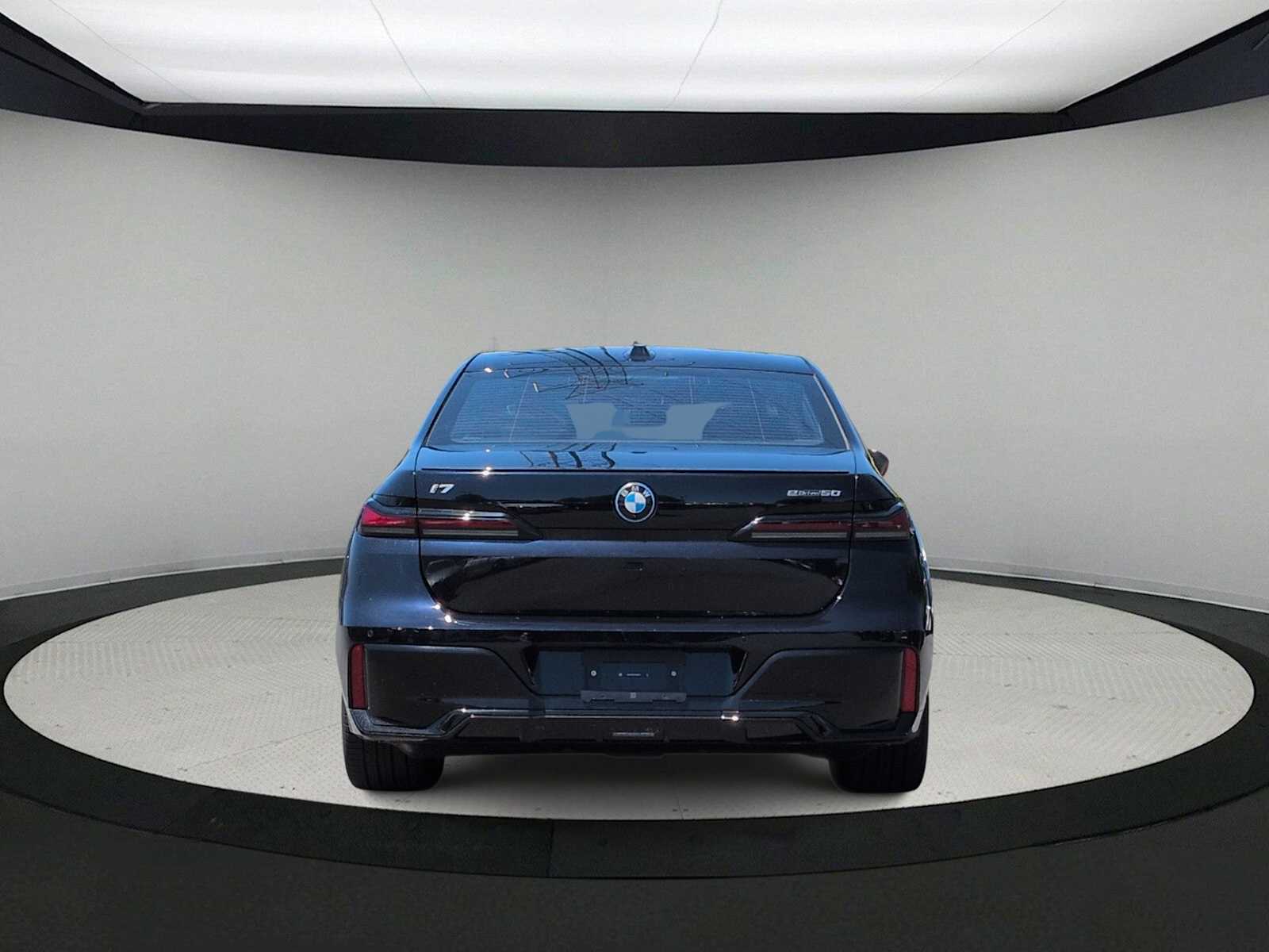 Thumbnail: 2026 BMW i7 - 7