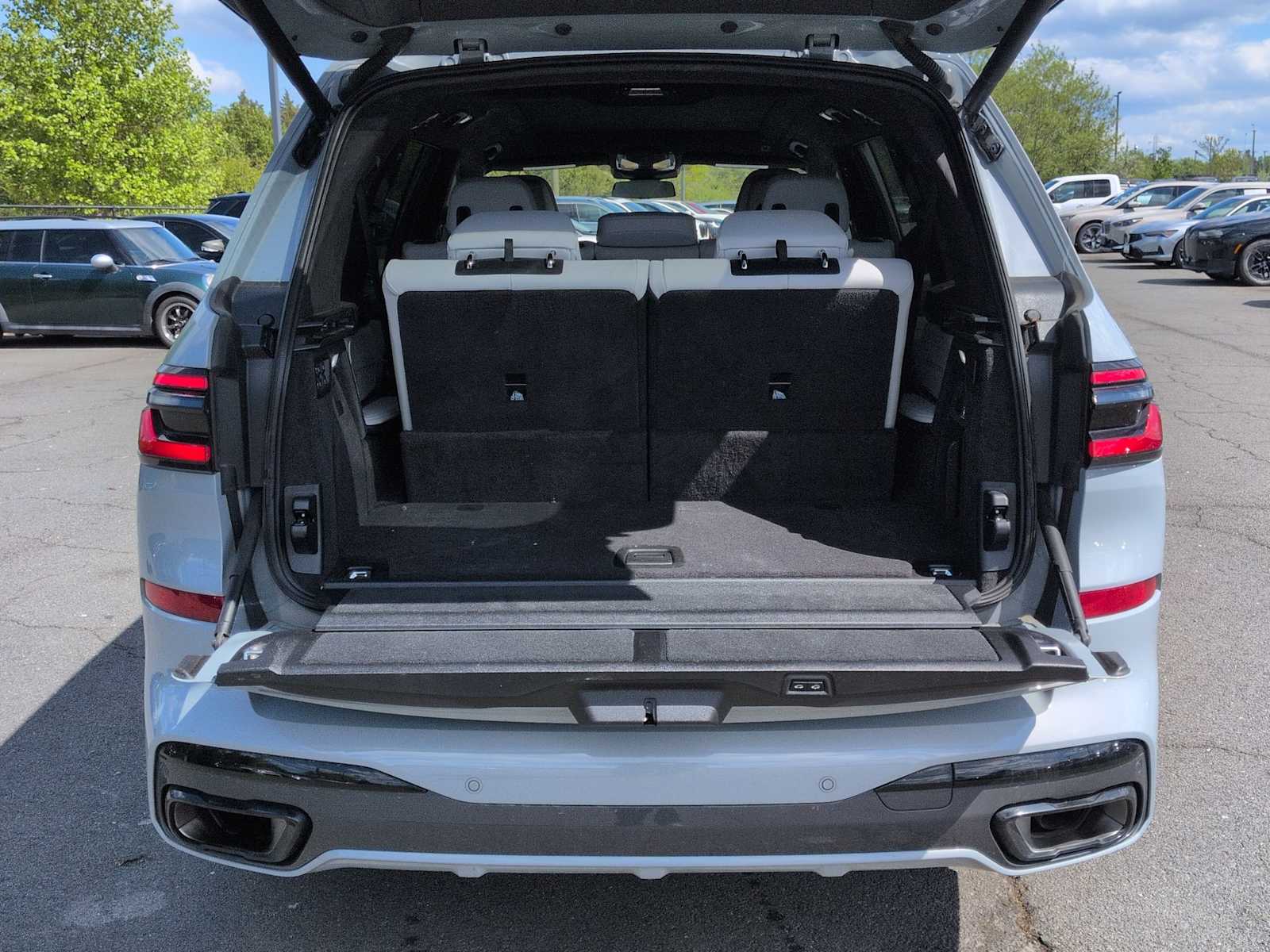 Thumbnail: 2025 BMW X7 - 35