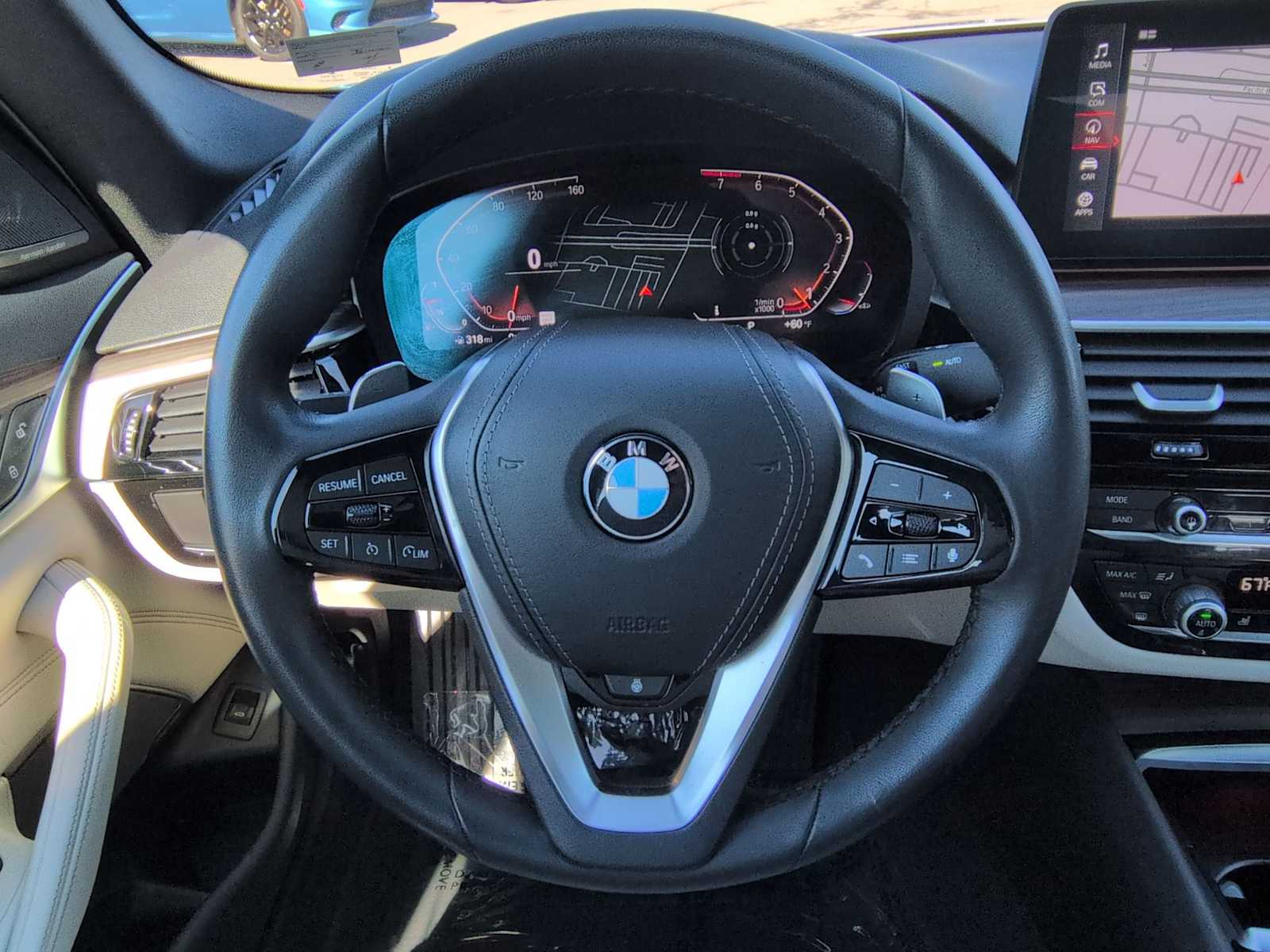 Thumbnail: 2023 BMW 5 Series - 25