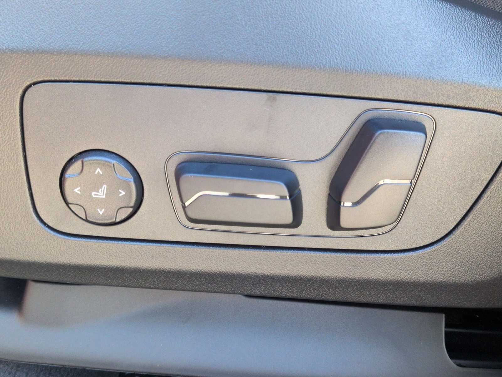 Thumbnail: 2026 BMW X1 - 18