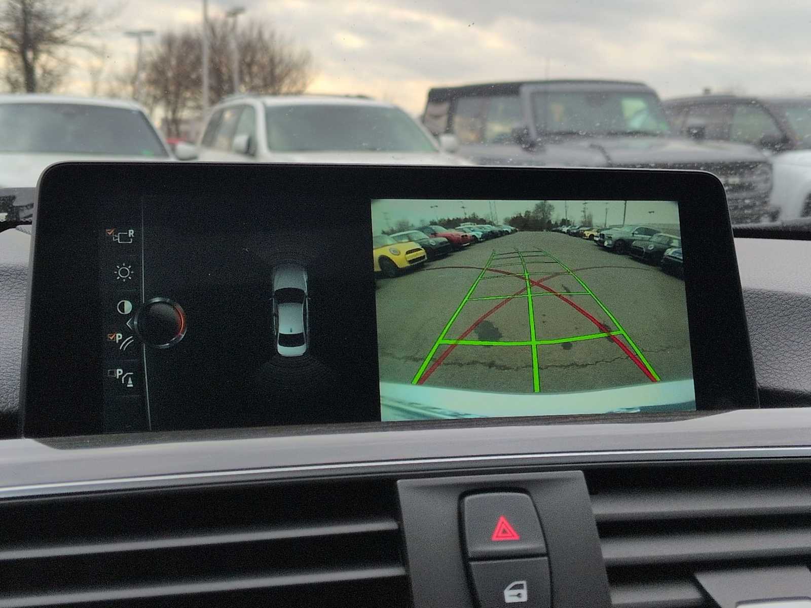 Thumbnail: 2017 BMW 3 Series - 31