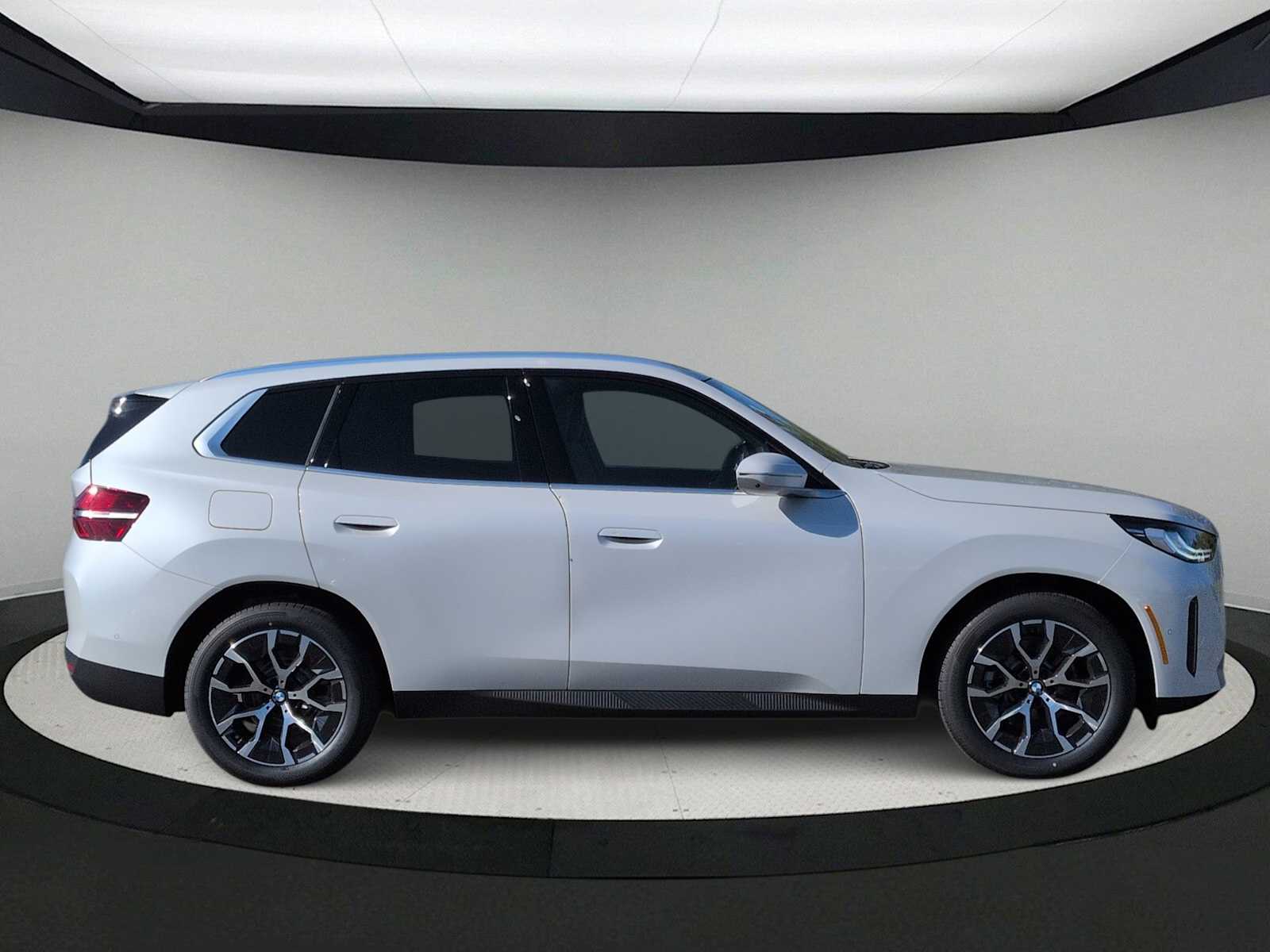 Thumbnail: 2026 BMW X3 - 9